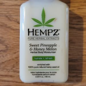 Hempz Sweet Pineapple & Honey Melon herbal body moisturizer 2.25 fl oz